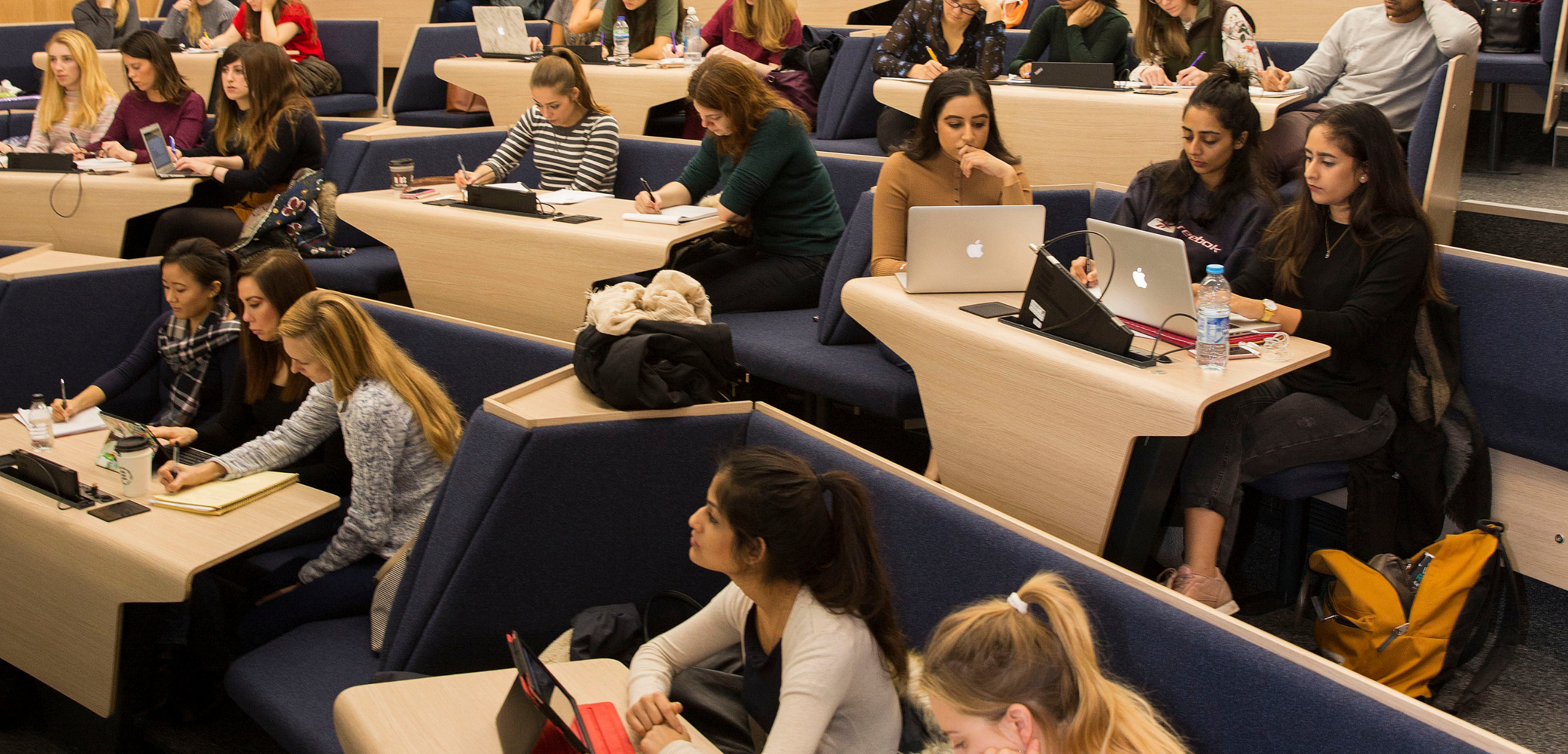 Students using Race Furniture Connect Seating at University of Leeds